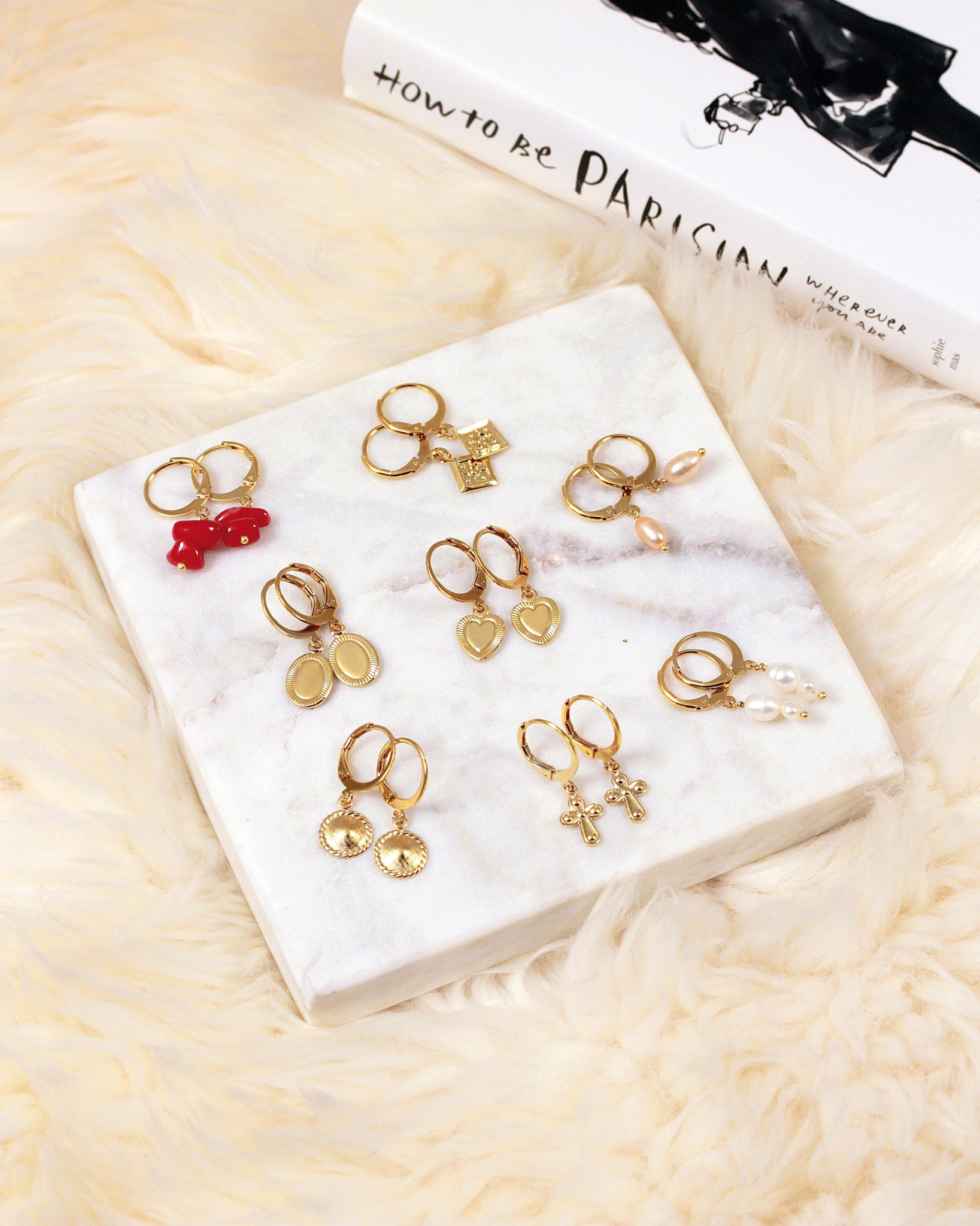 Cléa Coral mini hoop earrings